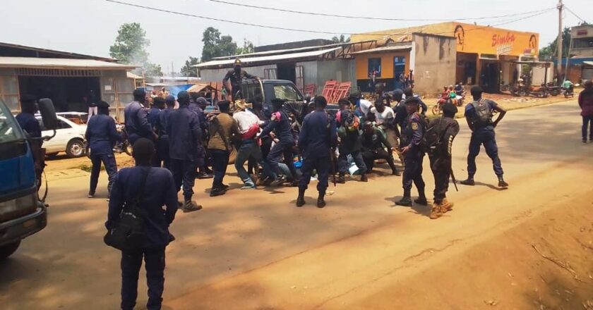 Flash/Beni : Une dizaine de militants de la Lucha interpellés par la police