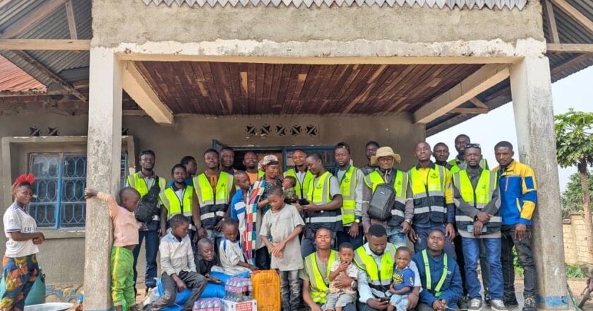 Beni : l’entreprise BECC apporte vivres et non-vivres à l’orphelinat Dieu est Bon de Masiani