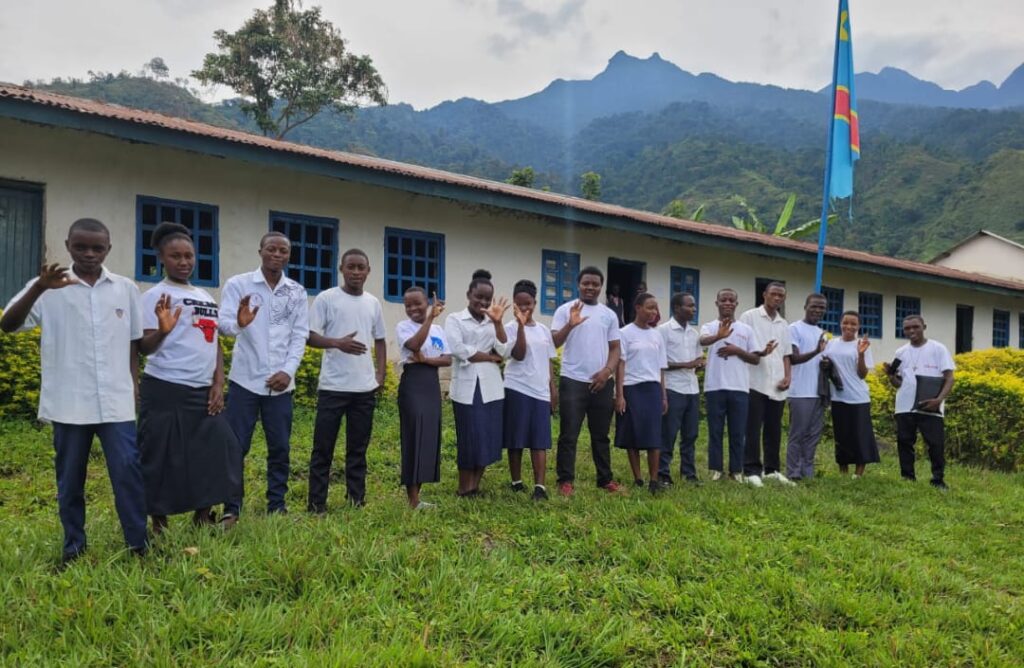 Mwenda : une campagne de sensibilisation sur l’hygiène menstruelle organisée à l’Institut Mwenda