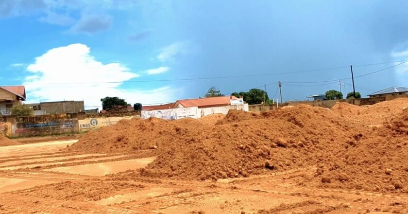 Beni : un mois après le lancement, les travaux du stade du 15 Octobre avancent malgré des défis