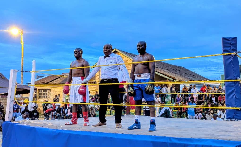 Beni-Boxe : Papy Kibanja s’impose lors du combat jubilaire, le tournoi interprovincial séduit le public