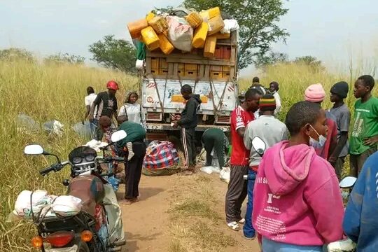 Nord-Kivu : un camion de commerce pillé par des hommes armés sur l’axe Vitshumbi–17 Km